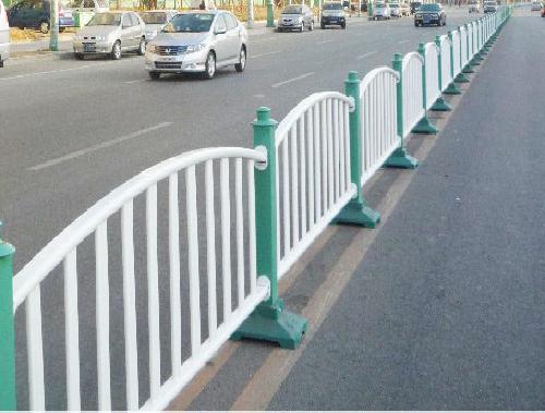 洛陽鐵藝護欄廠-交通護欄